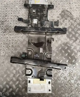 Opel Vivaro Other engine bay part 9841537880