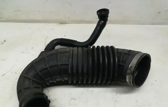 Audi A4 S4 B7 8E 8H Air intake hose/pipe 8E0129615Q 416691