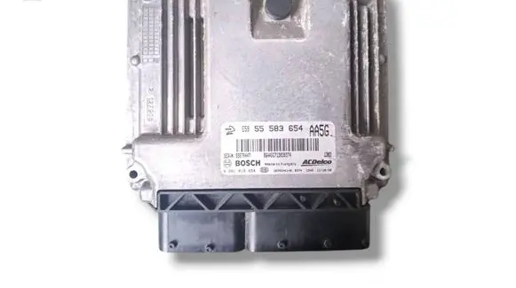 Opel Astra J Engine control unit/module ECU 0281018454 55583654