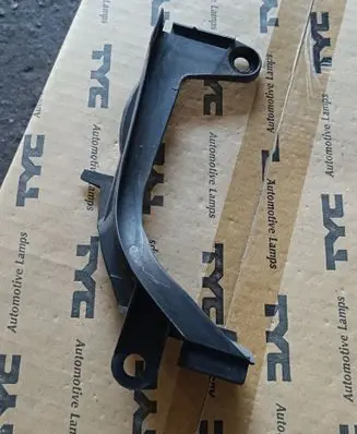 BMW X5 E53 Front bumper mounting bracket 64318381028 8381028