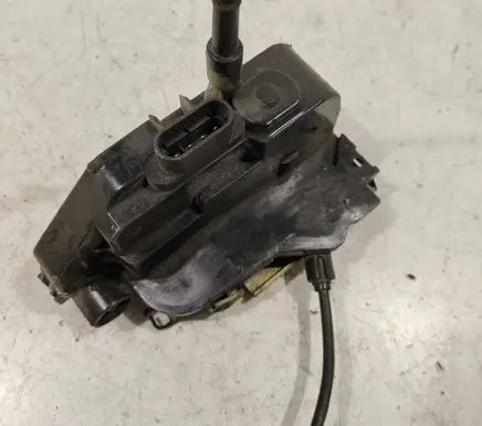 Renault Megane II Front door lock