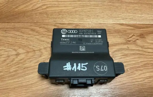 Volkswagen PASSAT B6 Gateway control module 3C0907530C 3C0907951A