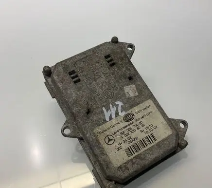 Mercedes-Benz E W211 Headlight ballast module Xenon A0028206026 5DF00870400 0028206026