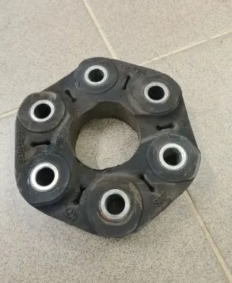 BMW 1 E82 E88 Rear prop shaft donut coupling/joint 7511454