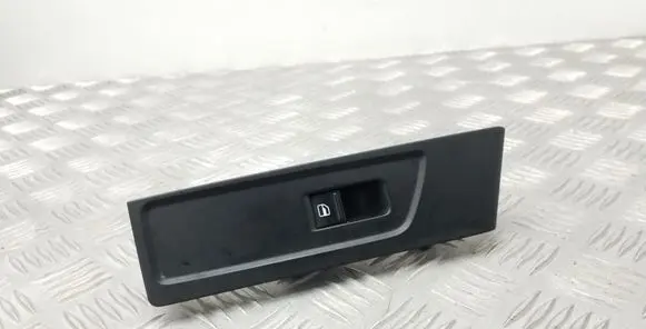 Volkswagen PASSAT B7 Electric window control switch 7L6959855B 3AC857857