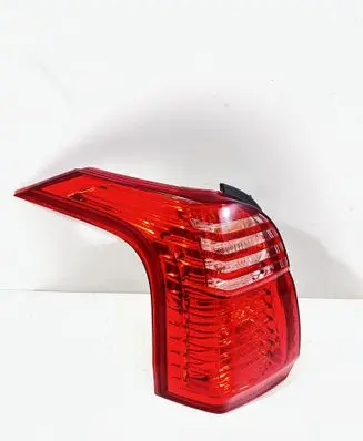 Peugeot 5008 Rear/tail lights 9672666580