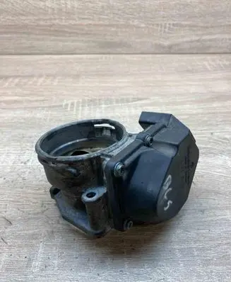 Volkswagen Touran I Throttle valve 03G128063G A2C53249824