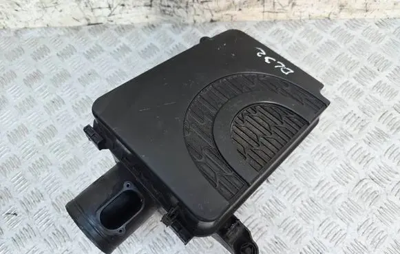 Mini Cooper Countryman R60 Air filter box 7812949 13717812949