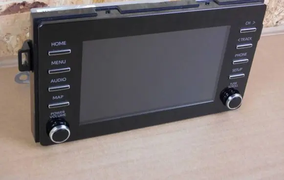 Toyota Yaris XP210 Radio/CD/DVD/GPS head unit 86140K0070
