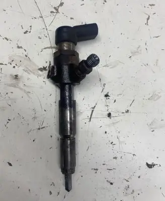 Fuel injector