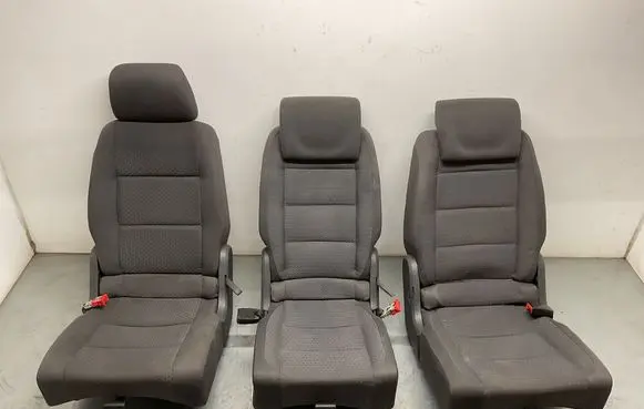 Volkswagen Touran I Second row seats 1K4881106GA