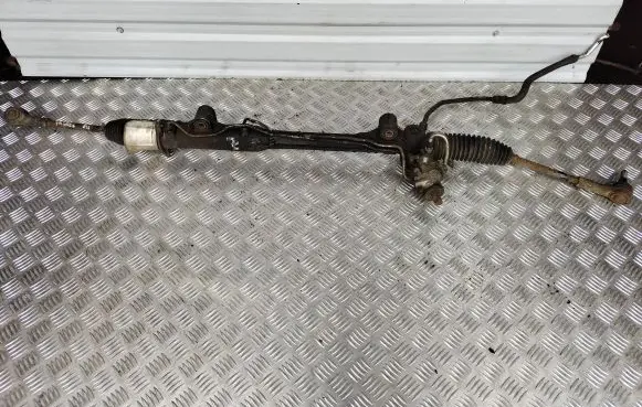 Volkswagen Touareg I Steering rack