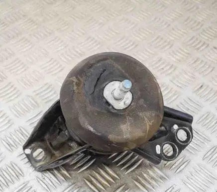 Hyundai Tucson TL Engine mount bracket 21810D3200