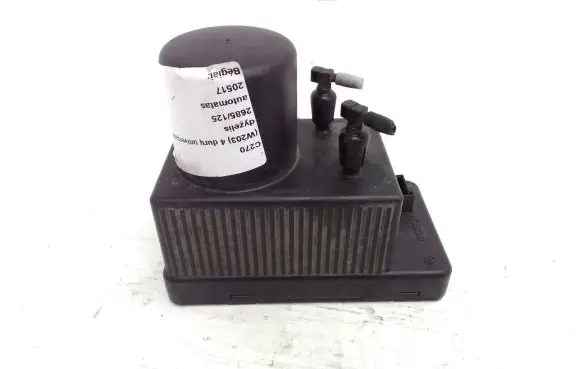 Mercedes-Benz C W203 Central locking vacuum pump 2038000048 0132006365