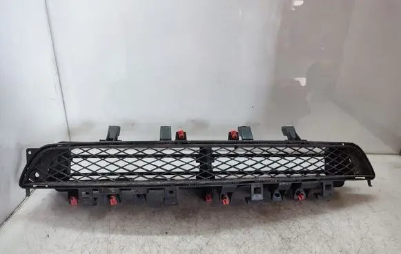 Opel Insignia A Front bumper upper radiator grill