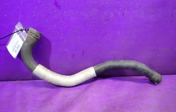 Volkswagen PASSAT CC Engine coolant pipe/hose