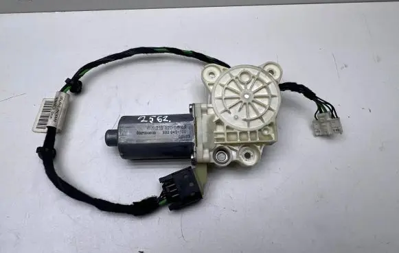 Mercedes-Benz CLS C219 Front door window regulator motor A2198200642 980045100
