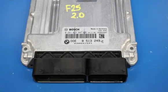 BMW X3 F25 Engine control unit/module 8513249 0281017647