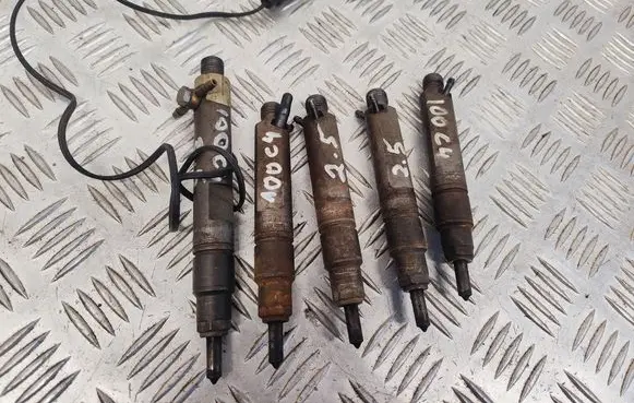 Fuel injectors set