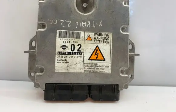 Nissan X-Trail T30 Engine control unit/module 5800295 23710EQ44A 2758002956