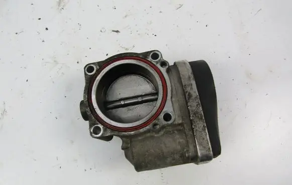BMW X3 E83 Electric throttle body valve 1439224