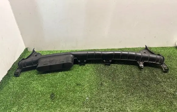Mercedes-Benz E W213 Engine bonnet/hood lock trim molding A2135000055