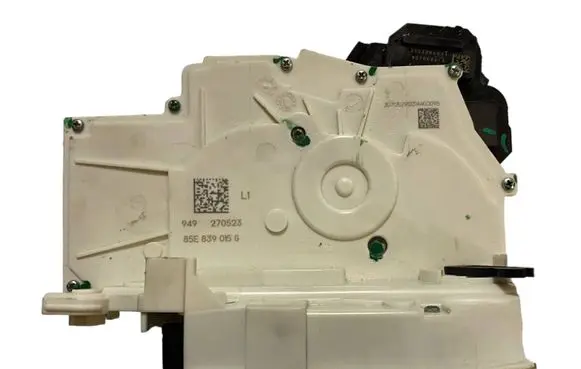 Audi Q3 F3 Rear door lock 85E839015G
