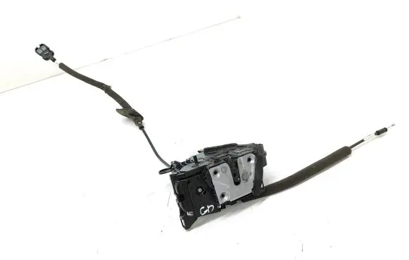Renault Clio IV Rear door lock 825002104R 40727237
