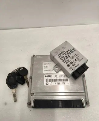 BMW 5 E39 Engine ECU kit and lock set 7789376 0281010314