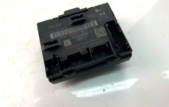 Volkswagen Golf VII Other control units/modules 5Q0959593E