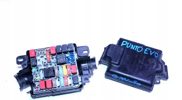 Fiat Grande Punto Fuse module