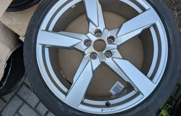 Audi Q5 SQ5 R21 alloy rim 80A601025