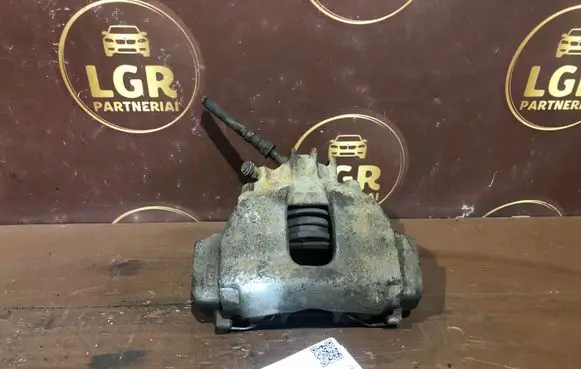 Volvo V70 Front brake caliper 9209723