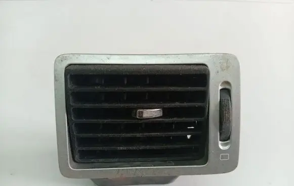 Peugeot 307 Dash center air vent grill 9634499077