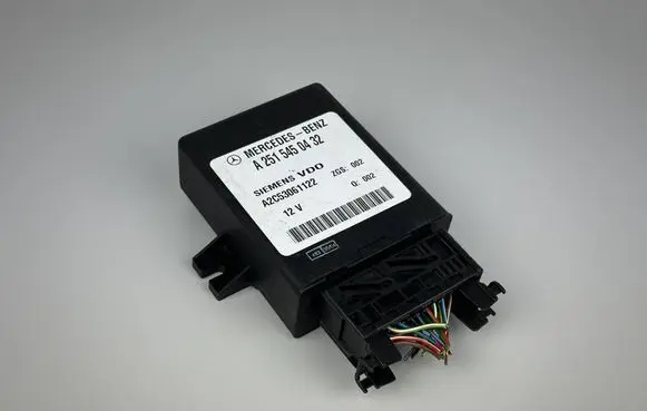 Mercedes-Benz E W211 Suspension control unit/module A2515450432 A2C53061122 ZGS002