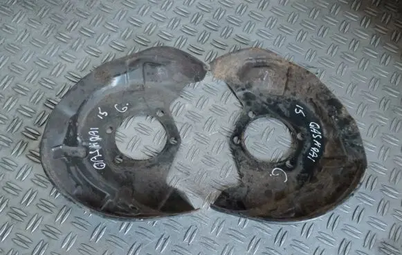 Nissan Qashqai Rear brake disc plate dust cover 