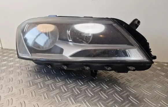 Volkswagen PASSAT B7 Headlight/headlamp 3AC941006