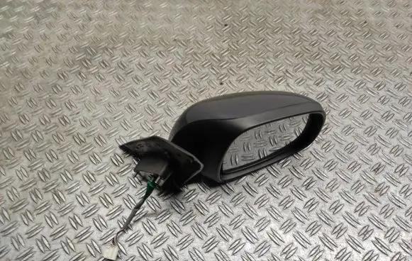Suzuki SX4 Front door electric wing mirror E13011121 TR0504
