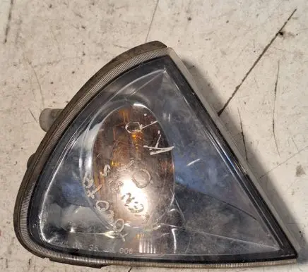 Toyota Avensis T220 Front fender indicator light 019794
