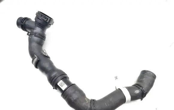 Land Rover Range Rover Evoque L551 Engine coolant pipe/hose L8D2-8A594-BB