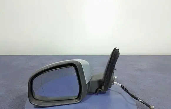 Ford Mondeo MK IV Front door electric wing mirror