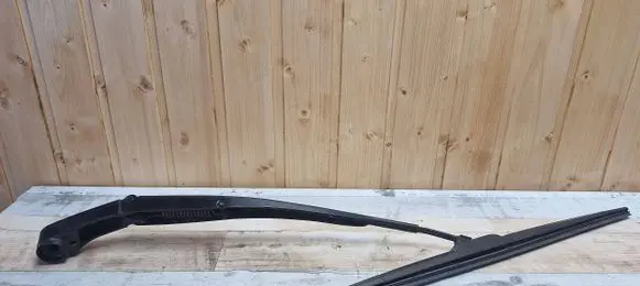 Honda Civic Front wiper blade arm