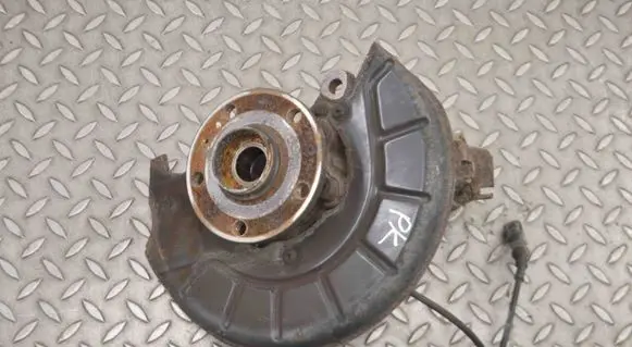 Volkswagen Golf VII Front wheel hub