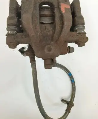 Honda CR-V Rear brake caliper Y04202