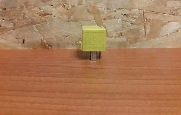 Mercedes-Benz S W220 Other relay A0025421419 V23134A52X335