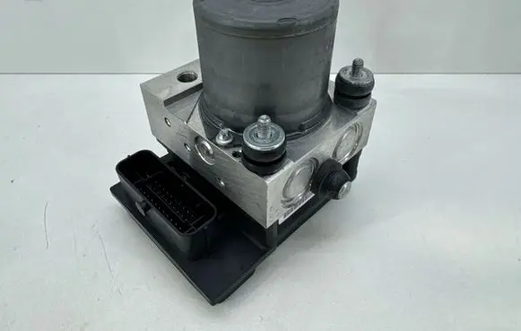 Peugeot 508 RXH ABS Pump 9677031780