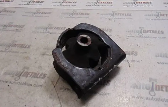 Engine mount bracket