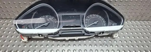 Peugeot 208 Speedometer (instrument cluster) S25053024 9800654580