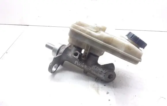 Renault Megane II Master brake cylinder 32067111 320671112