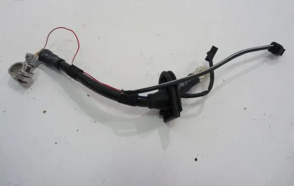Volkswagen Touareg II Positive cable (battery) 7P0971225B